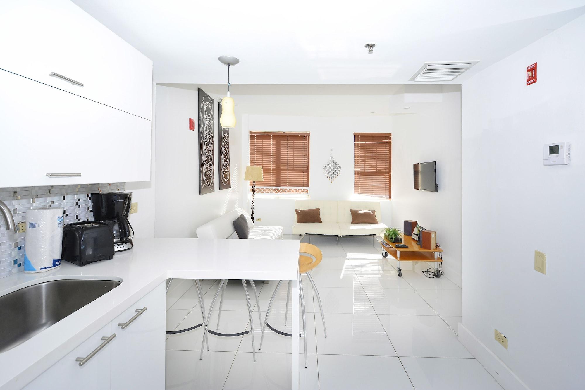 First Street Apartments Маями Бийч Екстериор снимка