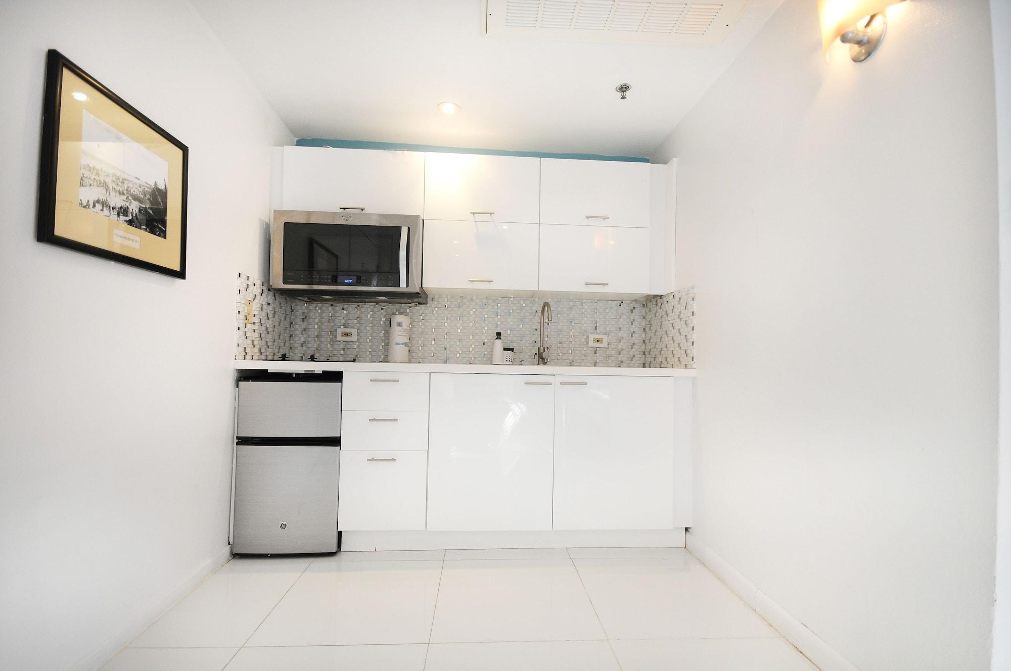 First Street Apartments Маями Бийч Екстериор снимка