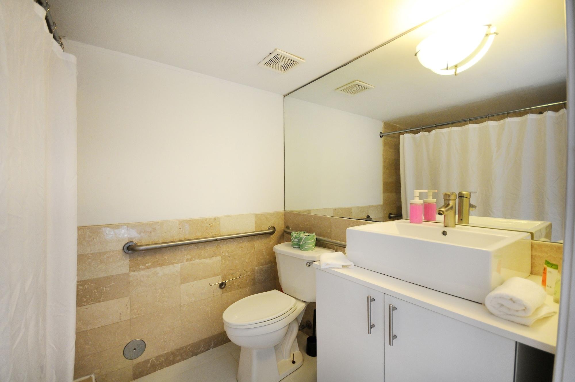First Street Apartments Маями Бийч Екстериор снимка