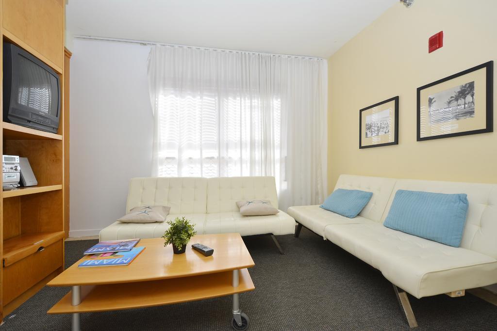 First Street Apartments Маями Бийч Екстериор снимка